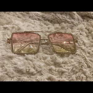BRAND NEW ✨ Sunglasses 🕶 MAKE AN OFFER ‼️